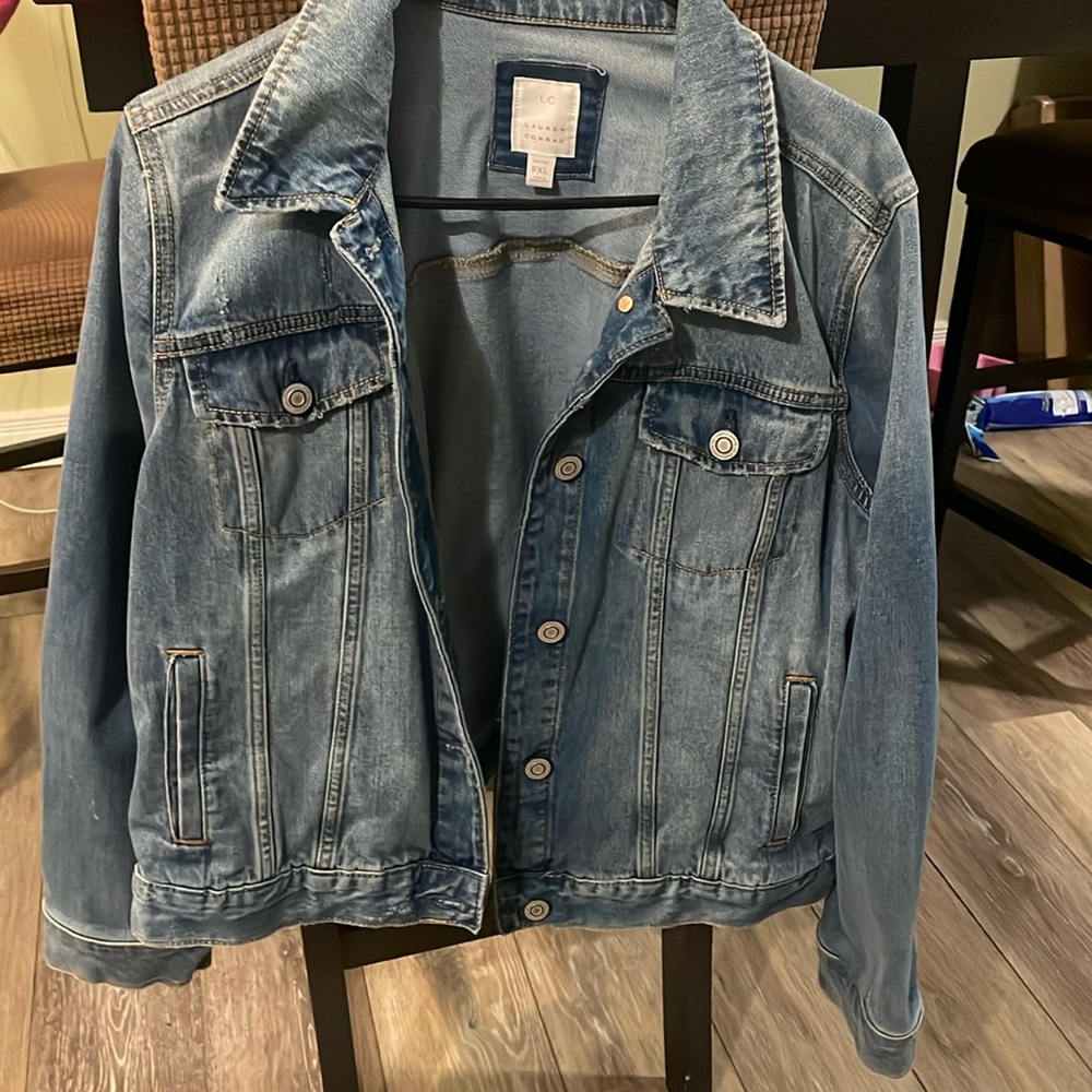 Like new denim jacket.